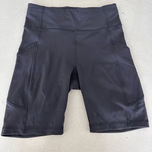Lululemon Invigorate High-Rise Short 8” with pockets